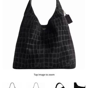 Coach Brooklyn 39 LARGE
Embossed Croc Brooklyn
39 Hobo Tote Bag